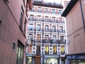 Numancia Casa de hóspedes Madri